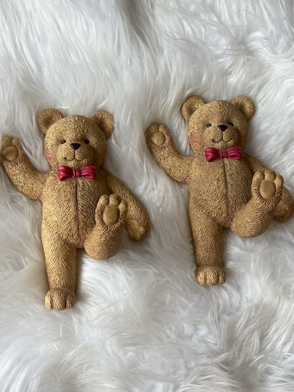 Vintage HOME INTERIORS KIDS Wall Hook - Teddy Bear Bow Tie - Resin - 7.5 X 6